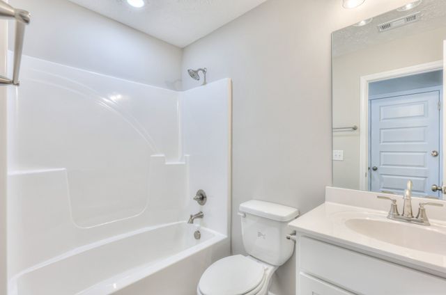 2828 Old Alto Hwy, Decherd, TN 37324