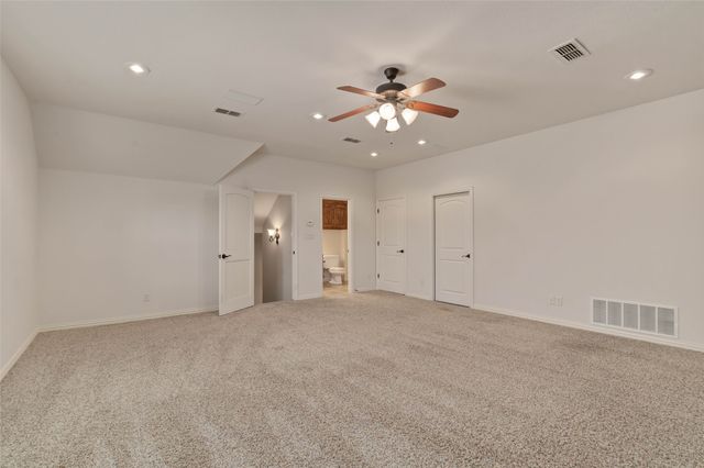 111 Red Oak Drive, Krugerville, TX 76227