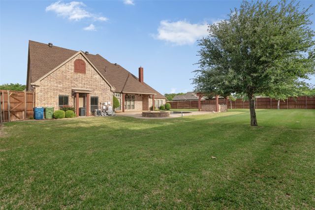 111 Red Oak Drive, Krugerville, TX 76227