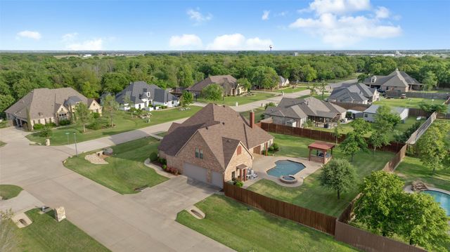 111 Red Oak Drive, Krugerville, TX 76227