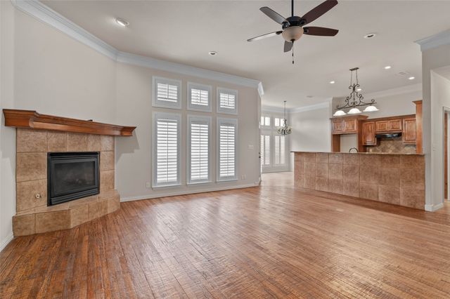 111 Red Oak Drive, Krugerville, TX 76227