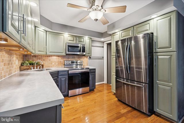 453 PARKER AVE, Philadelphia, PA 19128