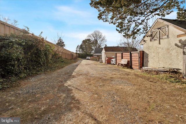 453 PARKER AVE, Philadelphia, PA 19128