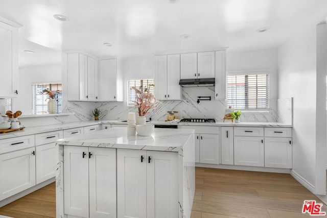 4137 W 58th Place, Los Angeles, CA 90043