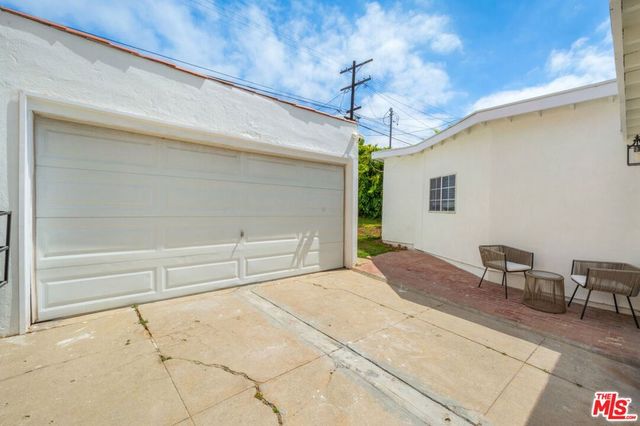 4137 W 58th Place, Los Angeles, CA 90043