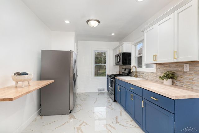 1516 N Carolina Street, Saginaw, MI 48602