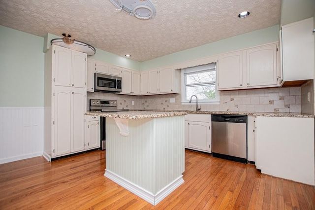 10083 Lakeview Parkway, Villa Rica, GA 30180