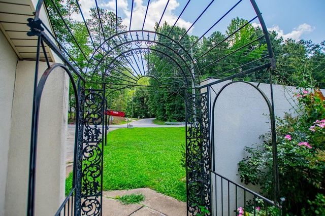 10083 Lakeview Parkway, Villa Rica, GA 30180