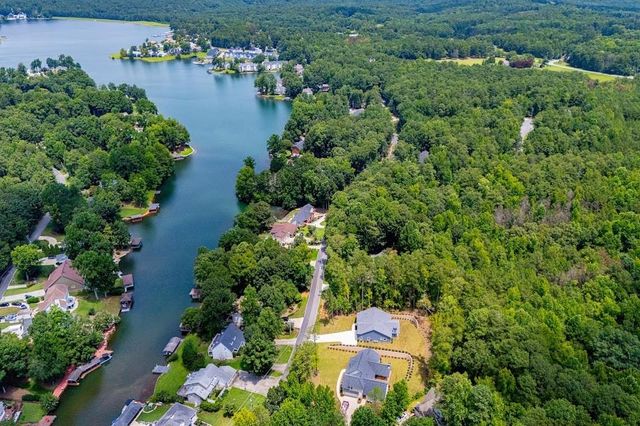 10083 Lakeview Parkway, Villa Rica, GA 30180