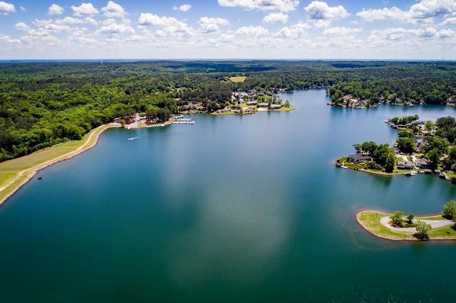 10083 Lakeview Parkway, Villa Rica, GA 30180