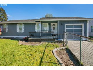 535 DIANE St, Castle Rock, WA 98611