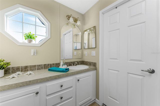 24437 HARBORVIEW ROAD 62, Punta Gorda, FL 33980