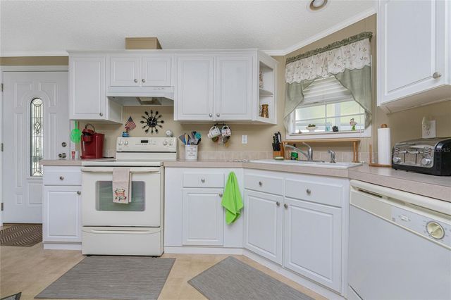 24437 HARBORVIEW ROAD 62, Punta Gorda, FL 33980