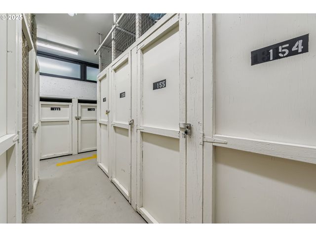 111 Sw HARRISON St 15F, Portland, OR 97201