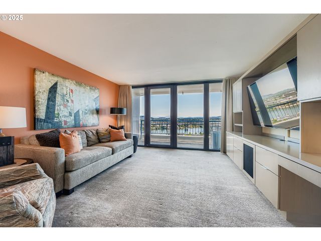 111 Sw HARRISON St 15F, Portland, OR 97201