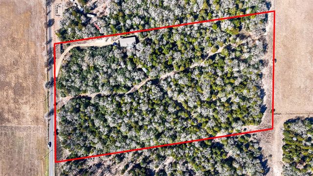 521 Paint Creek South RD, Paige, TX 78659