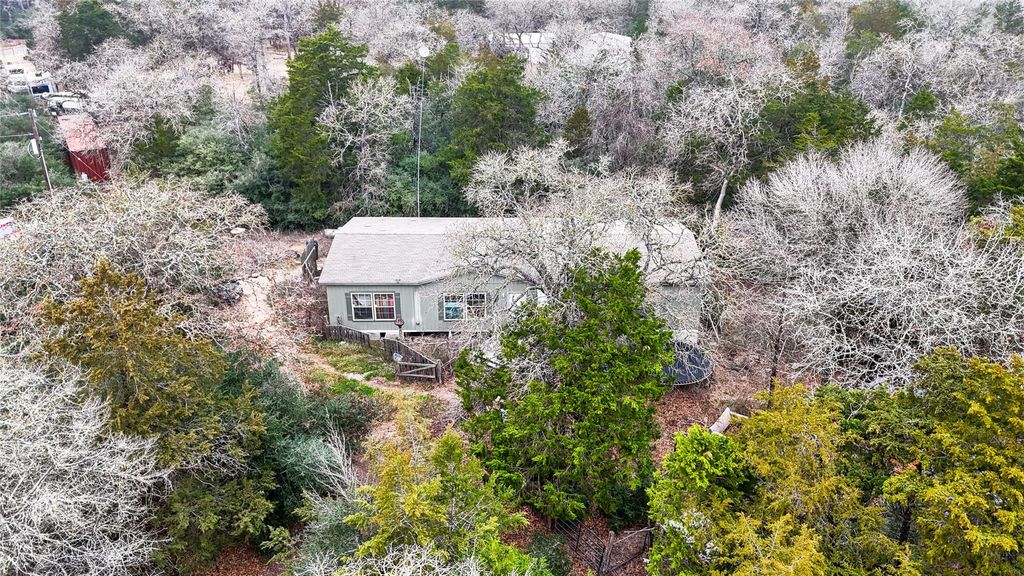 521 Paint Creek South RD, Paige, TX 78659