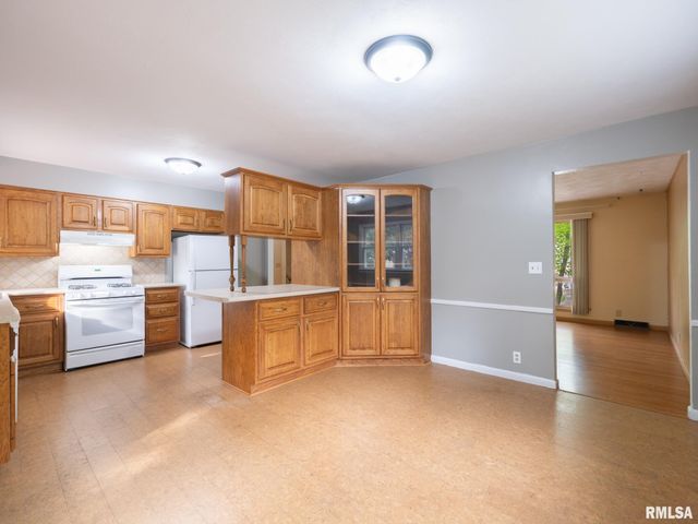 1039 W WONDERVIEW Drive, Dunlap, IL 61525