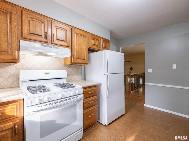 1039 W WONDERVIEW Drive, Dunlap, IL 61525