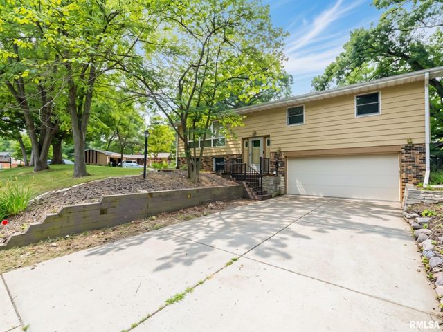 1039 W WONDERVIEW Drive, Dunlap, IL 61525