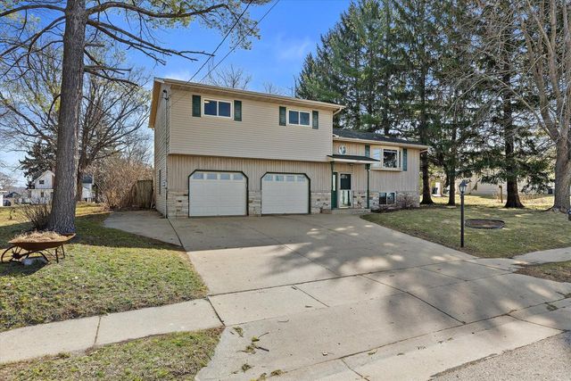 609 Clinton STREET, Horicon, WI 53032