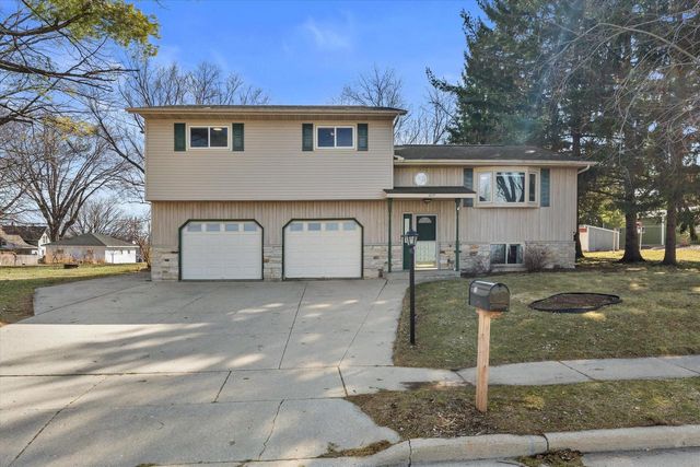 609 Clinton STREET, Horicon, WI 53032