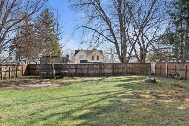 609 Clinton STREET, Horicon, WI 53032