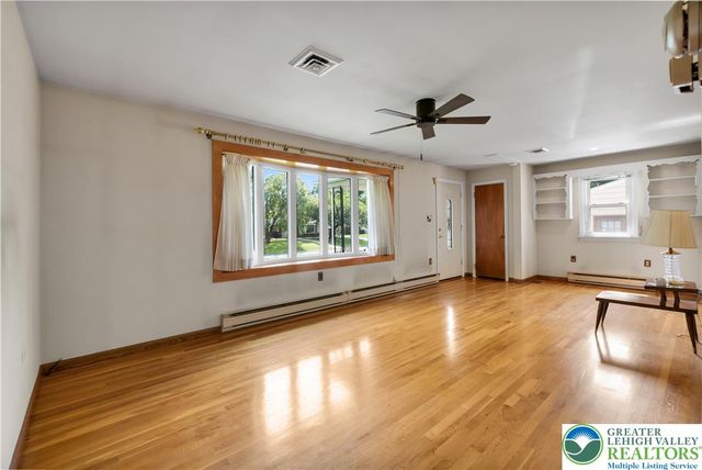 2043 Troxell Street, Allentown City, PA 18109