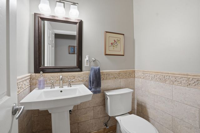 1810 Hickory Bark Lane, Bloomfield Hills, MI 48304