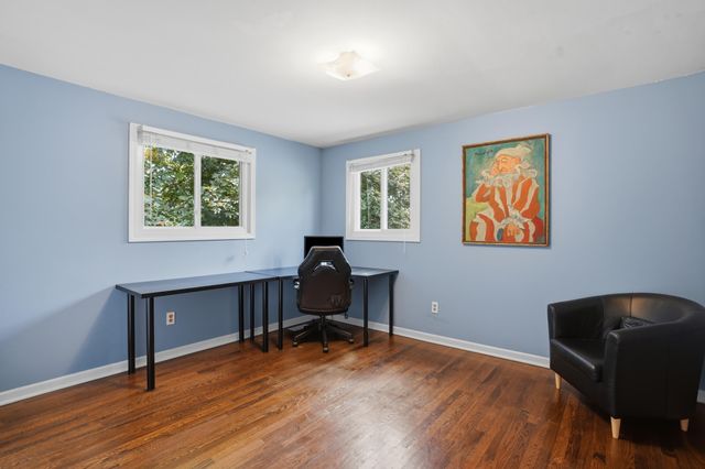 1810 Hickory Bark Lane, Bloomfield Hills, MI 48304