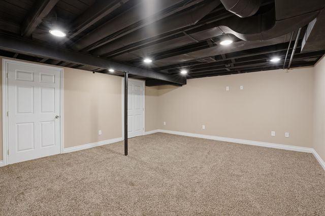 1810 Hickory Bark Lane, Bloomfield Hills, MI 48304