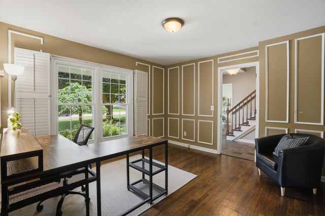 1810 Hickory Bark Lane, Bloomfield Hills, MI 48304
