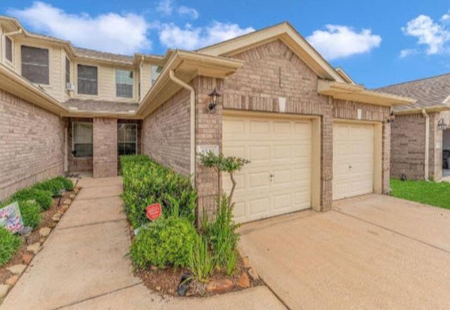 8530 Sunset Loch Drive, Spring, TX 77379