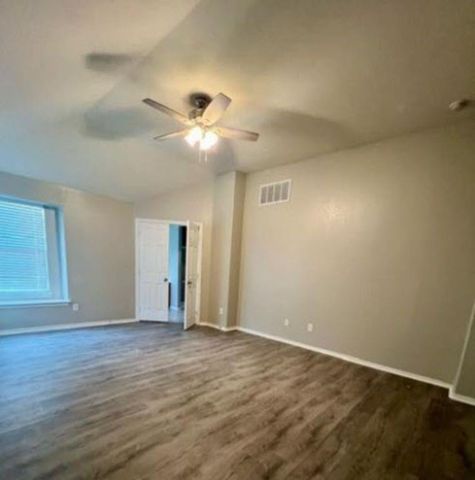 8530 Sunset Loch Drive, Spring, TX 77379