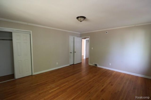 1609 E Court Street, Flint, MI 48503