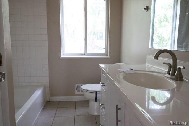 1609 E Court Street, Flint, MI 48503