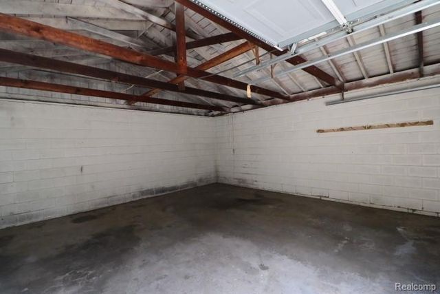 1609 E Court Street, Flint, MI 48503