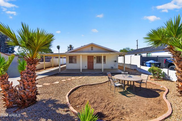 2925 W Palm Lane, Phoenix, AZ 85009