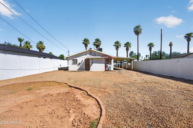 2925 W Palm Lane, Phoenix, AZ 85009