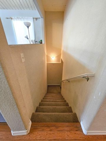 19418 Ferretti Road, Groveland, CA 95321