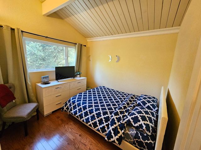 19418 Ferretti Road, Groveland, CA 95321