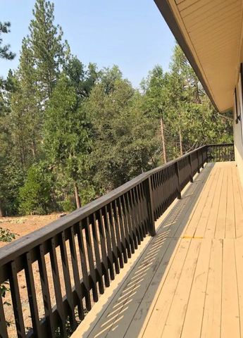 19418 Ferretti Road, Groveland, CA 95321