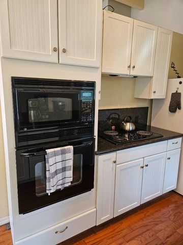 19418 Ferretti Road, Groveland, CA 95321