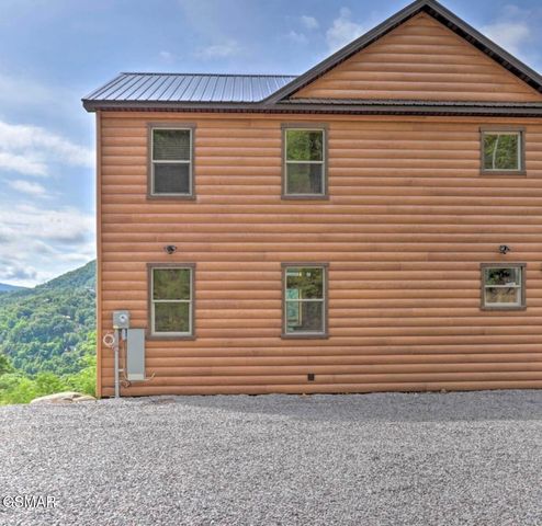 4228 Wears Valley Road, Sevierville, TN 37862