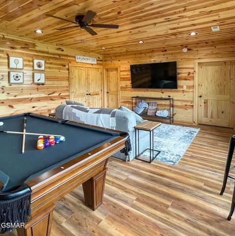 4228 Wears Valley Road, Sevierville, TN 37862