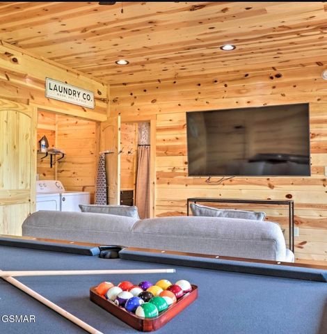 4228 Wears Valley Road, Sevierville, TN 37862