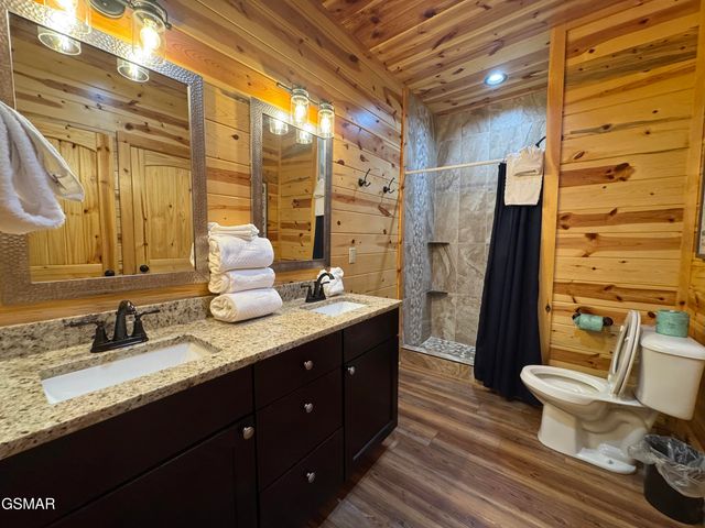 4228 Wears Valley Road, Sevierville, TN 37862