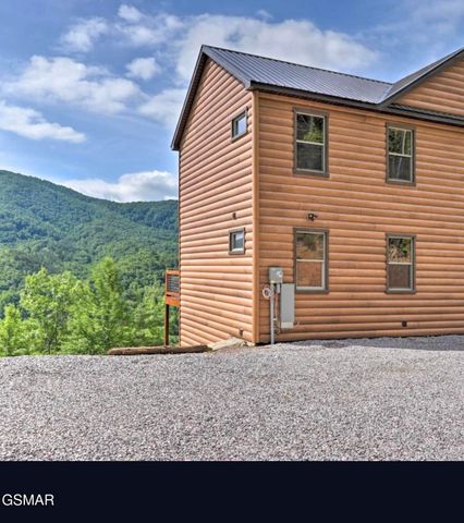 4228 Wears Valley Road, Sevierville, TN 37862