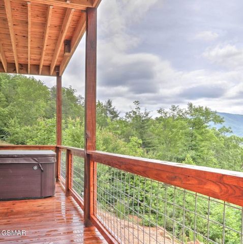 4228 Wears Valley Road, Sevierville, TN 37862