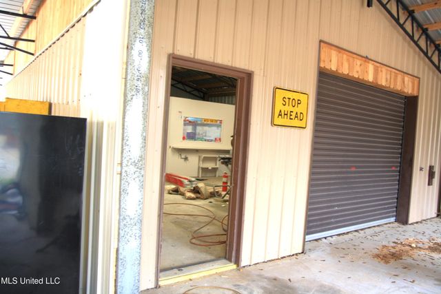 18144 Shaw Road, Saucier, MS 39574